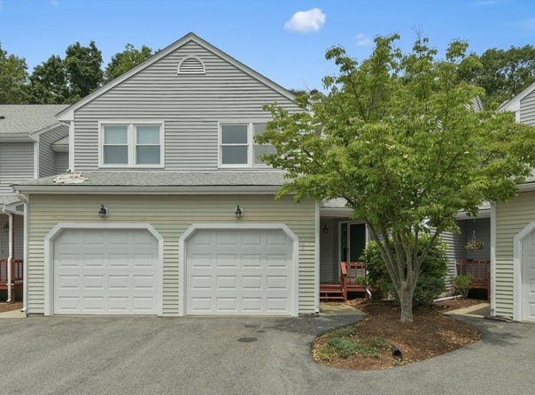 154 Bear Hill Rd, Cumberland, RI 02864