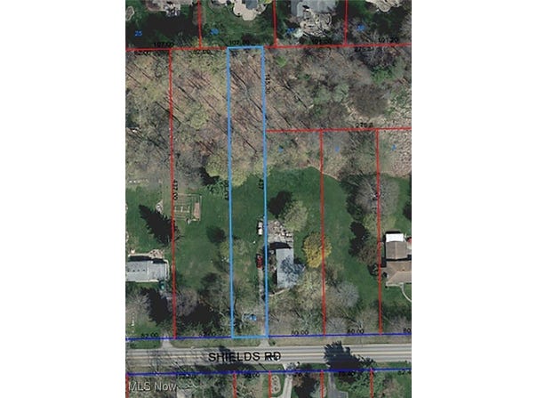 Shields Road, Canfield, OH 44406