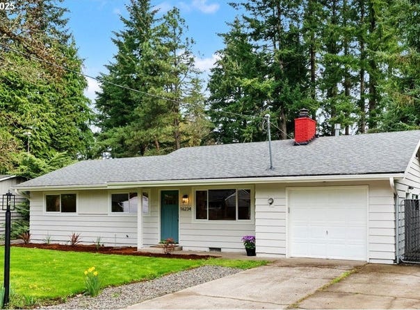16234 LAKE FOREST BLVD, Lake Oswego, OR 97035