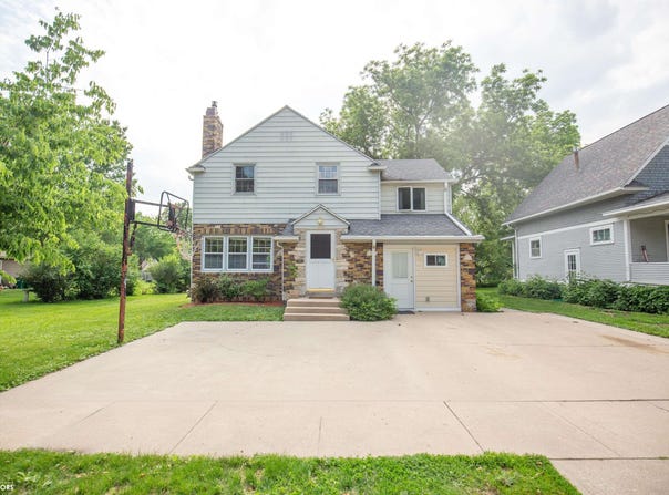 716 S Jones Street, Algona, IA 50511