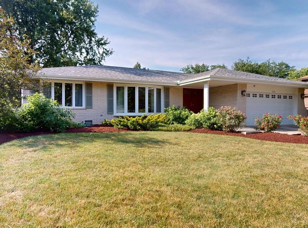 1445 71st Street, Downers Grove, IL 60516