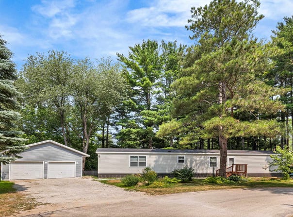 W2354 Highway 23, Green Lake, WI 54941