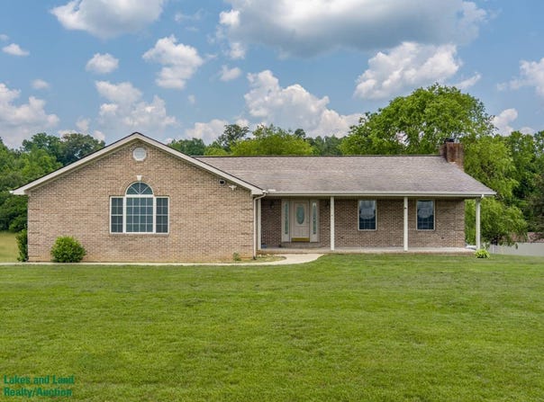 4141 Gunnels Rd, Byrdstown, TN 38549