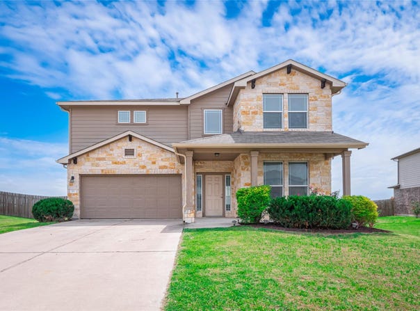 372 Kingfisher LN, Kyle, TX 78640