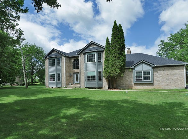 1509 N Denali Trail, McHenry, IL 60050