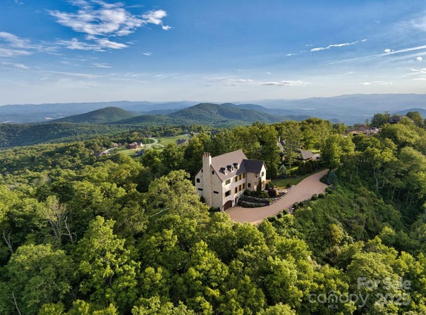 278 Snow Ridge Drive, Hendersonville, NC 28792