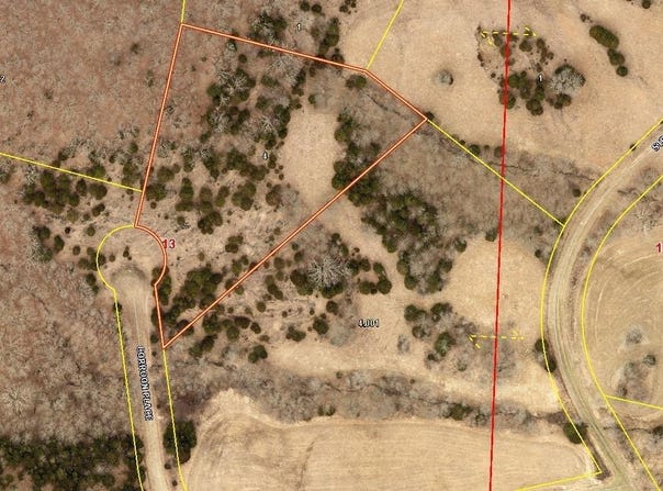 Corroon Place, Edwards, MO 65326
