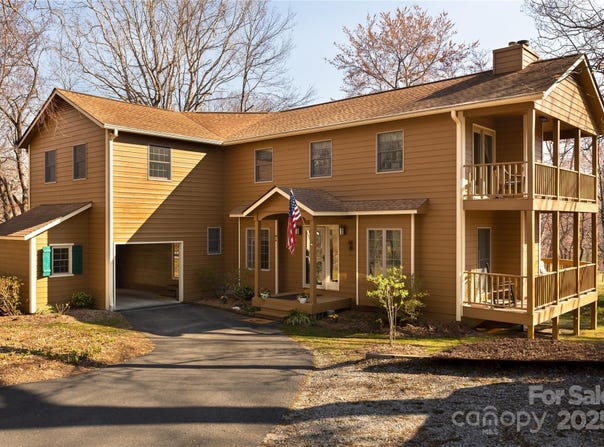 200 Newman Drive, Hendersonville, NC 28792