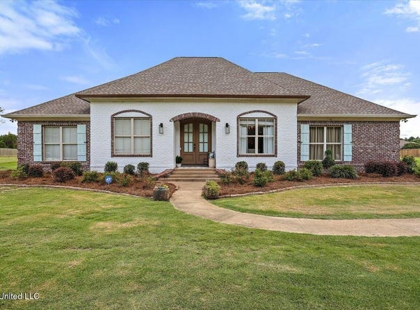 118 Flowers Lane, Brandon, MS 39047