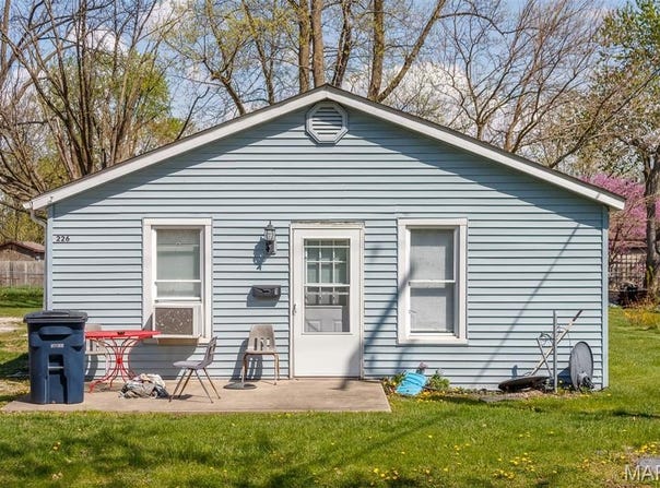 226 S Harrison Street, Litchfield, IL 62056