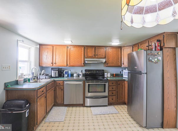 1661 OLD WESTMINSTER PIKE, WESTMINSTER, MD 21157