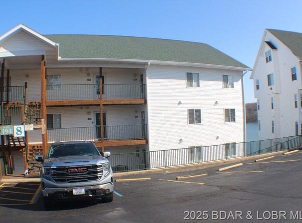 194 Park Place Lane, Kaiser, MO 65047