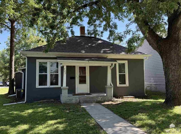 727 Thurston Street, Manhattan, KS 66502