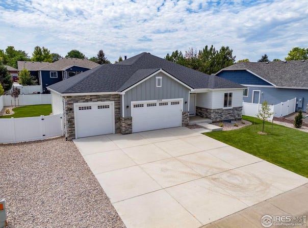 1120 N 5th St, Johnstown, CO 80534