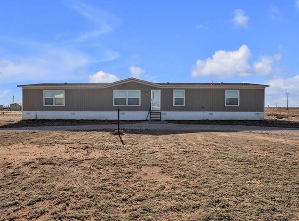 2439 Mist Ave, Stanton, TX 79782