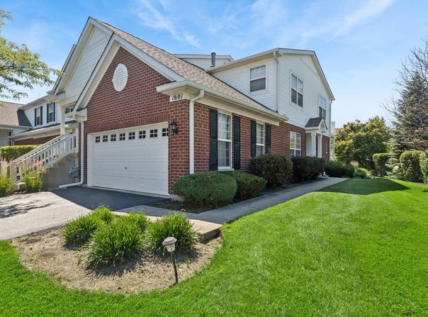 1601 MILLBROOK Drive, Algonquin, IL 60102
