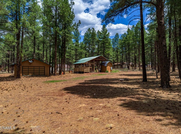 7211 E Jolly Rogue Lane, Williams, AZ 86046