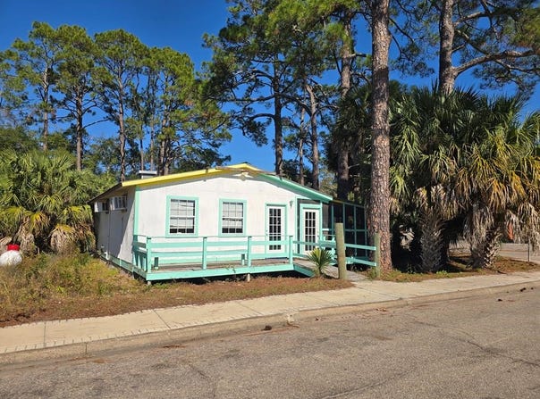 116 Se Ave A, Carrabelle, FL 32322