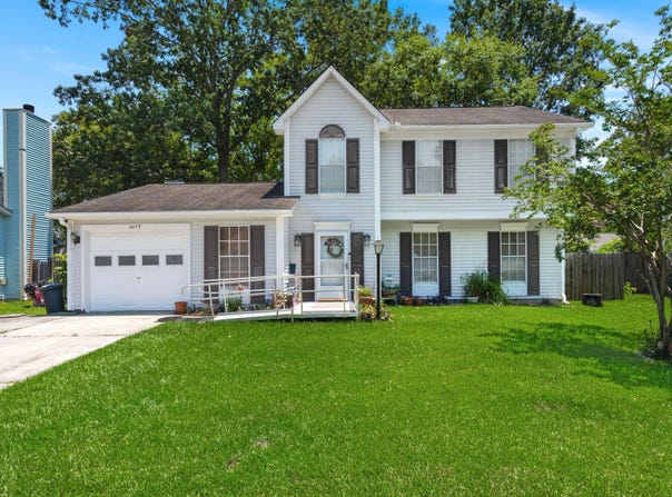 8475 Scotts Mill Dr North, North Charleston, SC 29420