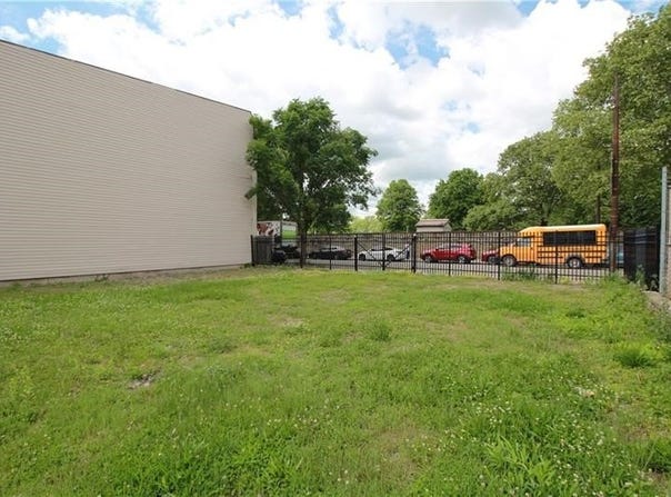 4614 Penn Ave, Lawrenceville, PA 15224