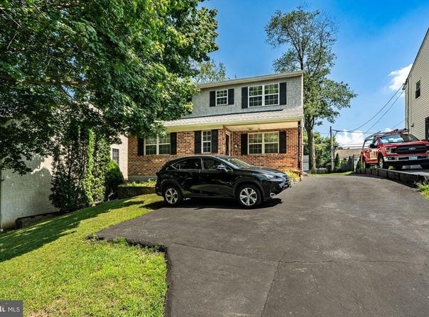 421 E EAGLE ROAD, HAVERTOWN, PA 19083