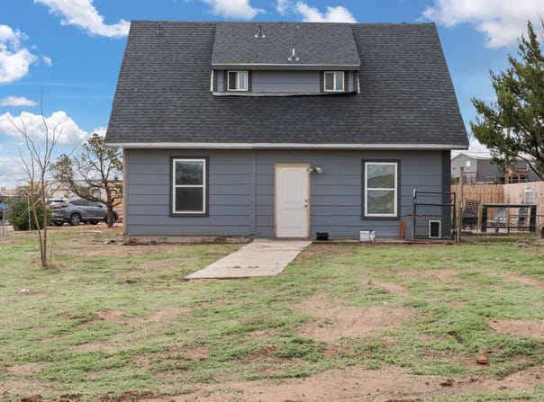 33 EQUESTRIAN Trail, Edgewood, NM 87015