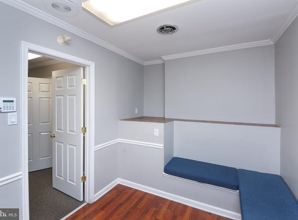 301 S MAIN STREET, DOYLESTOWN, PA 18901