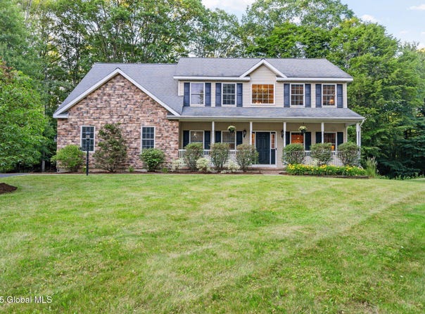 79a Southbury Road, Clifton Park, NY 12065