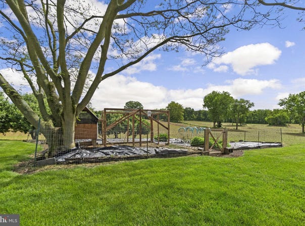 5118 BURKHOLDER ROAD, CHAMBERSBURG, PA 17202