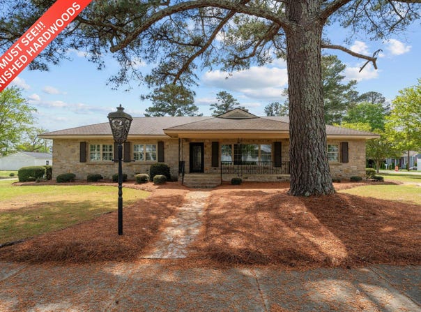 609 W Main Street, Benson, NC 27504