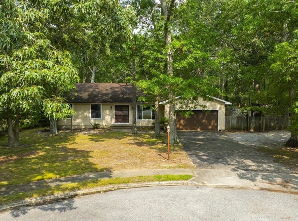8 Sheila Ave, Seaville, NJ 08230