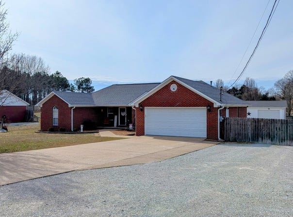 115 Harmony Lane, Henderson, TN 38340