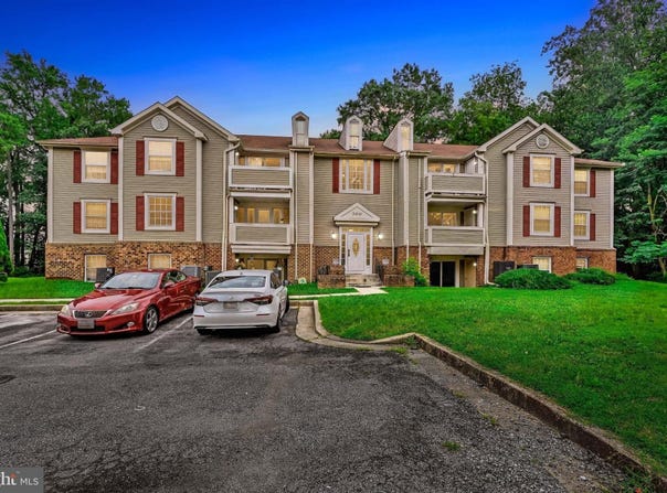 300 LONG COVE LANE, ESSEX, MD 21221