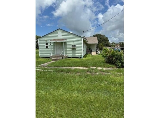 REDUCED 200 Commerce Ave, Palacios, TX 77465