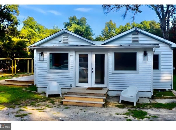 572 ZOE ROAD, SICKLERVILLE, NJ 08081