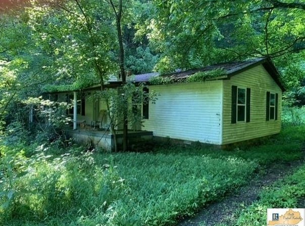 9526 Turkey Neck Bend Road, Tompkinsville, KY 42167