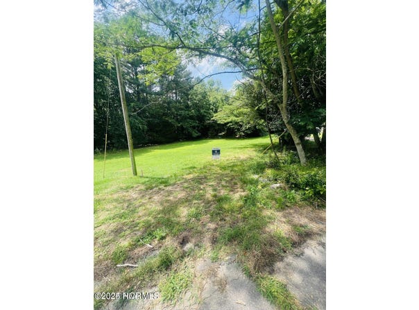 202 Millstone Court lot: 11, West End, NC 27376