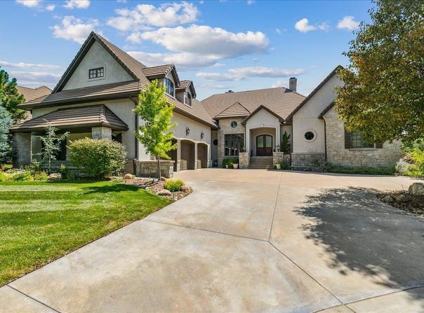 115 E Pine Meadow Ct, Andover, KS 67002