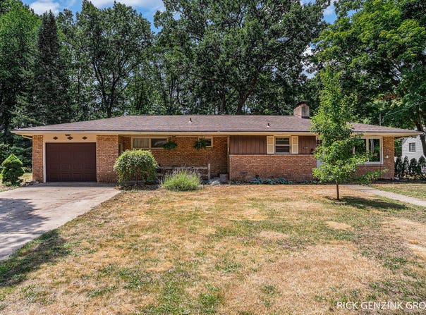 14298 Carol Street, Holland, MI 49424