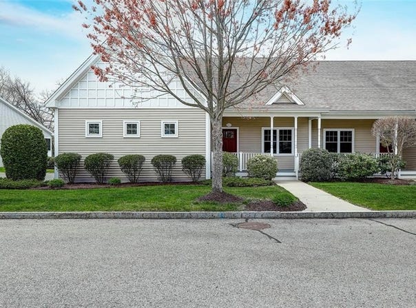 500 Mendon Road, Cumberland, RI 02864