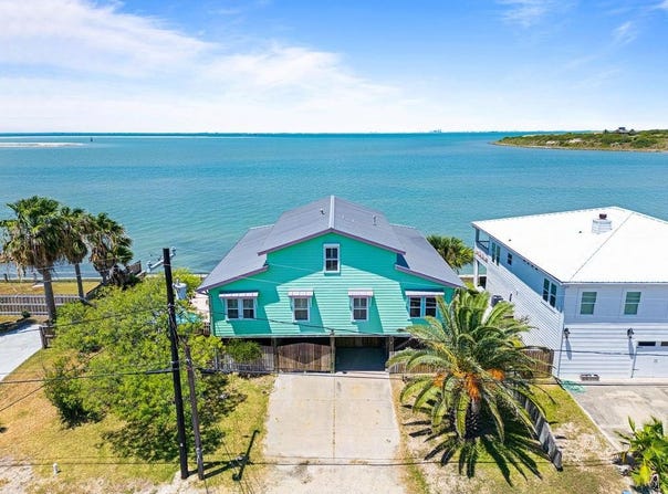 210 Bayshore Drive, Ingleside on the Bay, TX 78362