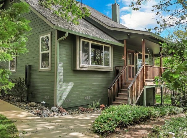 9115 Guys Gulch Road, Yreka, CA 96097