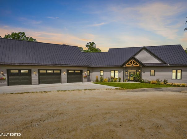 22791 266th Street, Delhi, IA 52223-0000