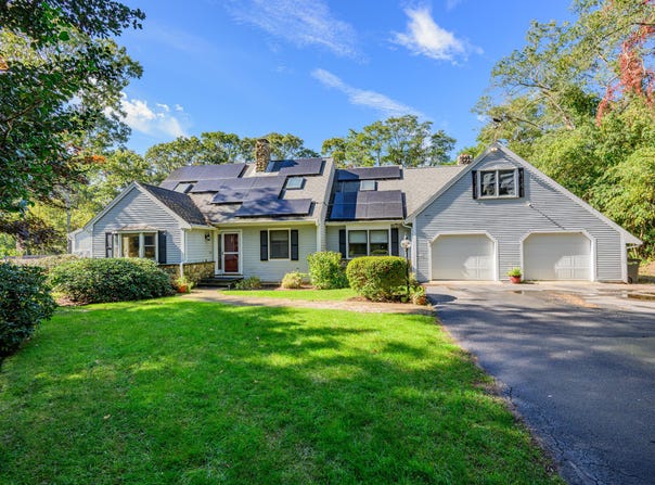 893 Osterville W Barnstable Road, Marstons Mills, MA 02648