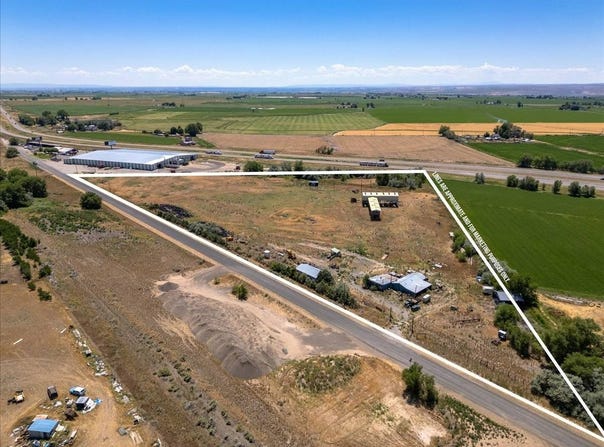 1301 Old Malad River Highway, Bliss, ID 83314