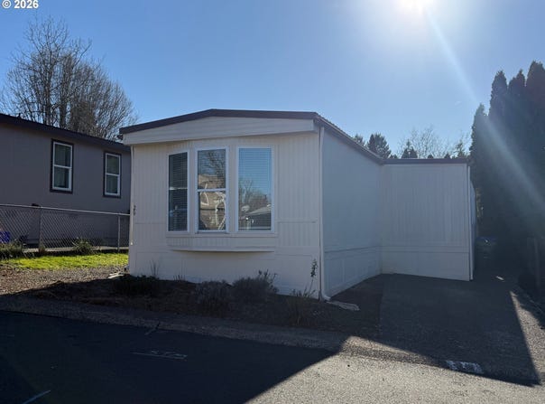 37600 SUNSET St, Sandy, OR 97055