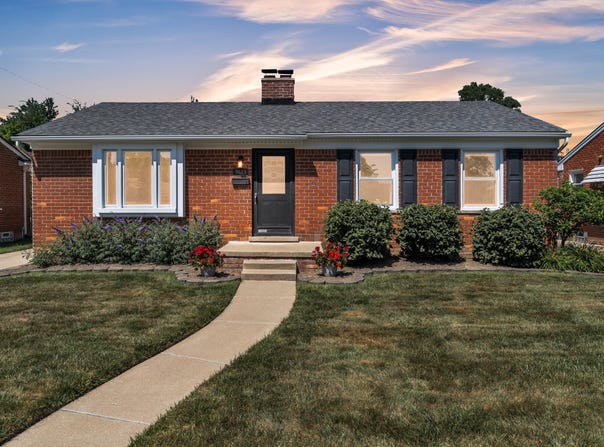 9623 Fairfield Street, Livonia, MI 48150