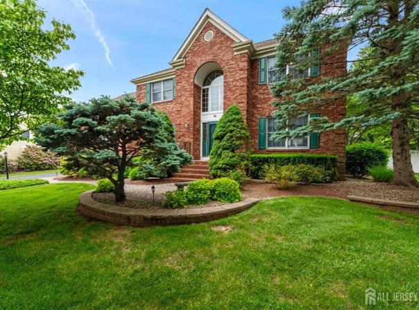 18 Stout Drive, Hillsborough, NJ 08844