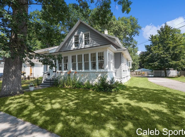 2225 Wrenwood Street SW, Wyoming, MI 49519