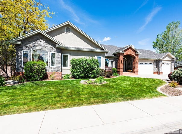 971 Fieldgate Way, Gardnerville, NV 89460